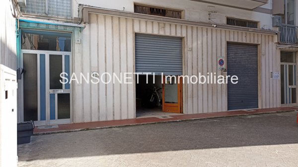 negozio in vendita a Fasano