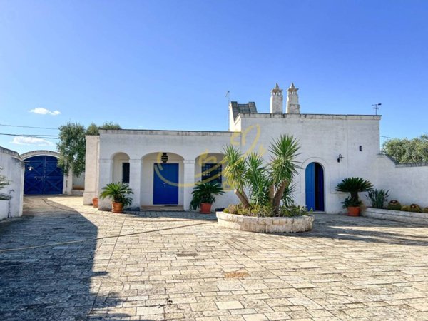 casa indipendente in vendita a Fasano in zona Torre Canne