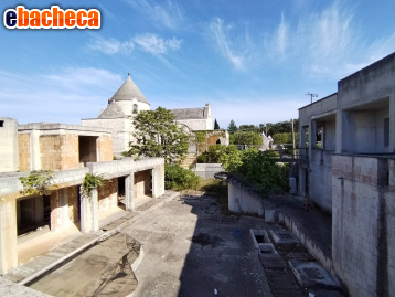 casa indipendente in vendita a Fasano