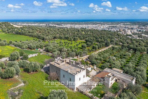 casale in vendita a Fasano