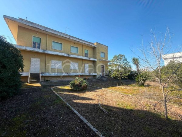 casa indipendente in vendita a Fasano in zona Torre Canne