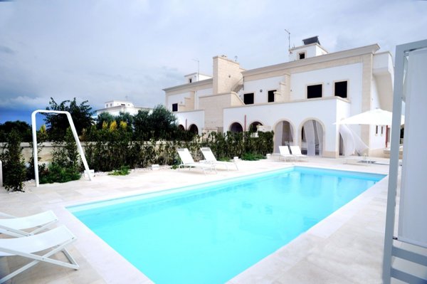 casa indipendente in vendita a Fasano