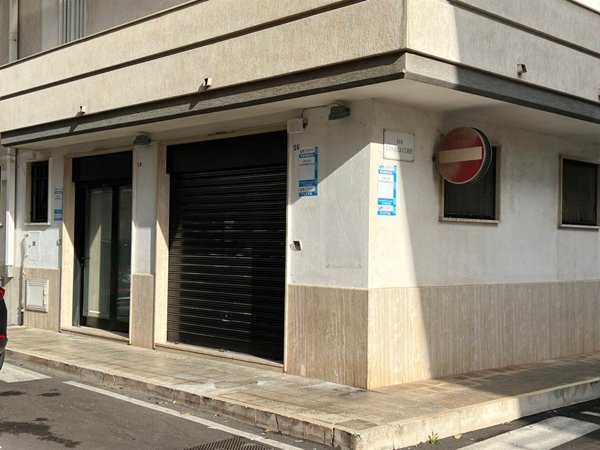 negozio in vendita a Fasano