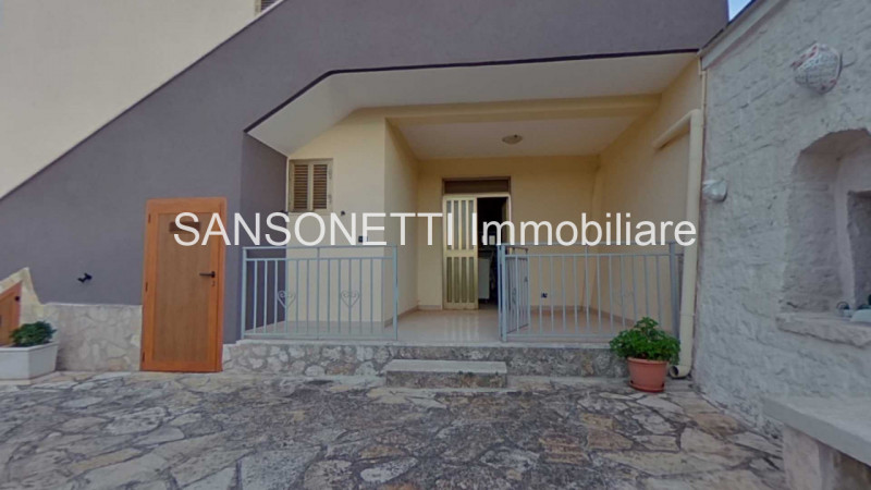 casa indipendente in vendita a Fasano in zona Canale di Pirro