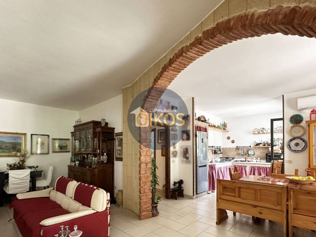 casa indipendente in vendita a Fasano in zona Laureto