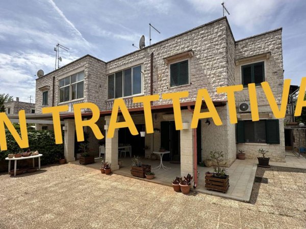 casa indipendente in vendita a Fasano in zona Laureto