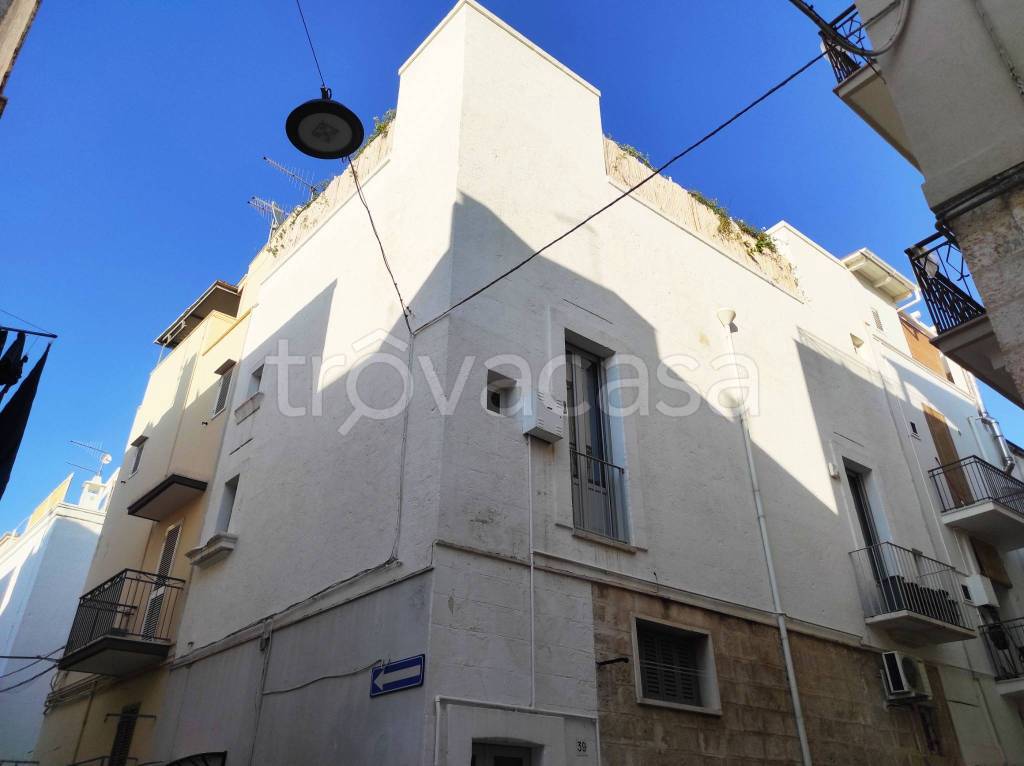 casa indipendente in vendita a Fasano