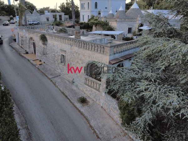 casa indipendente in vendita a Fasano