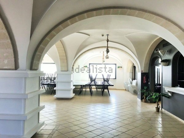 locale commerciale in vendita a Fasano in zona Savelletri