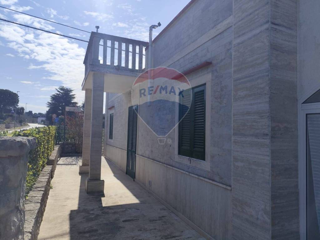 casa indipendente in vendita a Fasano in zona Canale di Pirro