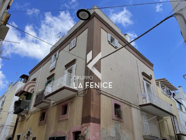 casa indipendente in vendita a Fasano