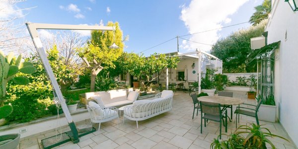 casa indipendente in vendita a Fasano