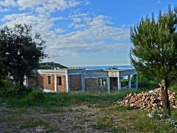 casa indipendente in vendita a Fasano
