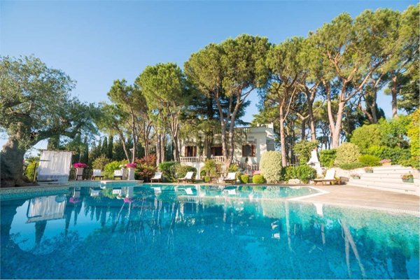 casa indipendente in vendita a Fasano