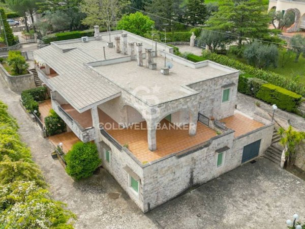 casa indipendente in vendita a Fasano in zona Laureto