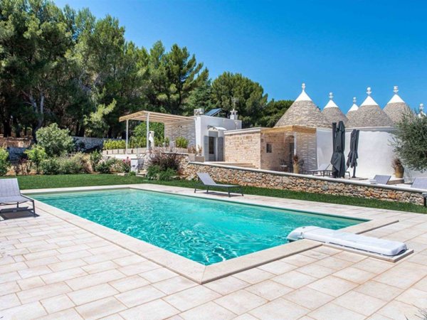 casa indipendente in vendita a Fasano in zona Laureto