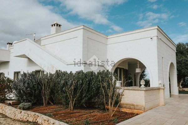 casa indipendente in vendita a Fasano in zona Savelletri