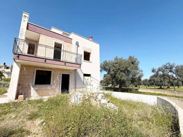 casa indipendente in vendita a Fasano in zona Montalbano
