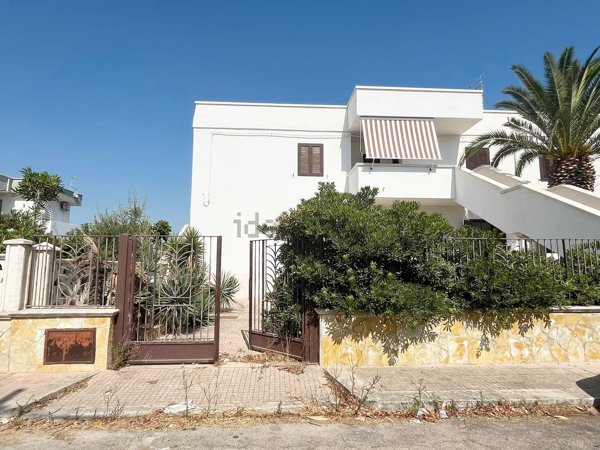 casa indipendente in vendita a Fasano in zona Torre Canne