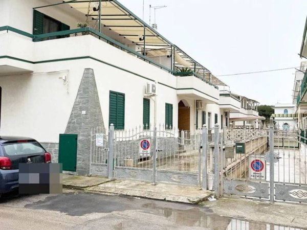casa indipendente in vendita a Fasano in zona Torre Canne