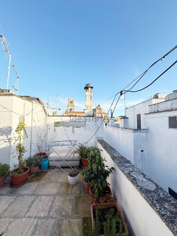 casa indipendente in vendita a Fasano