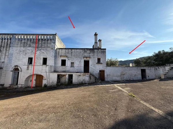 casa indipendente in vendita a Fasano