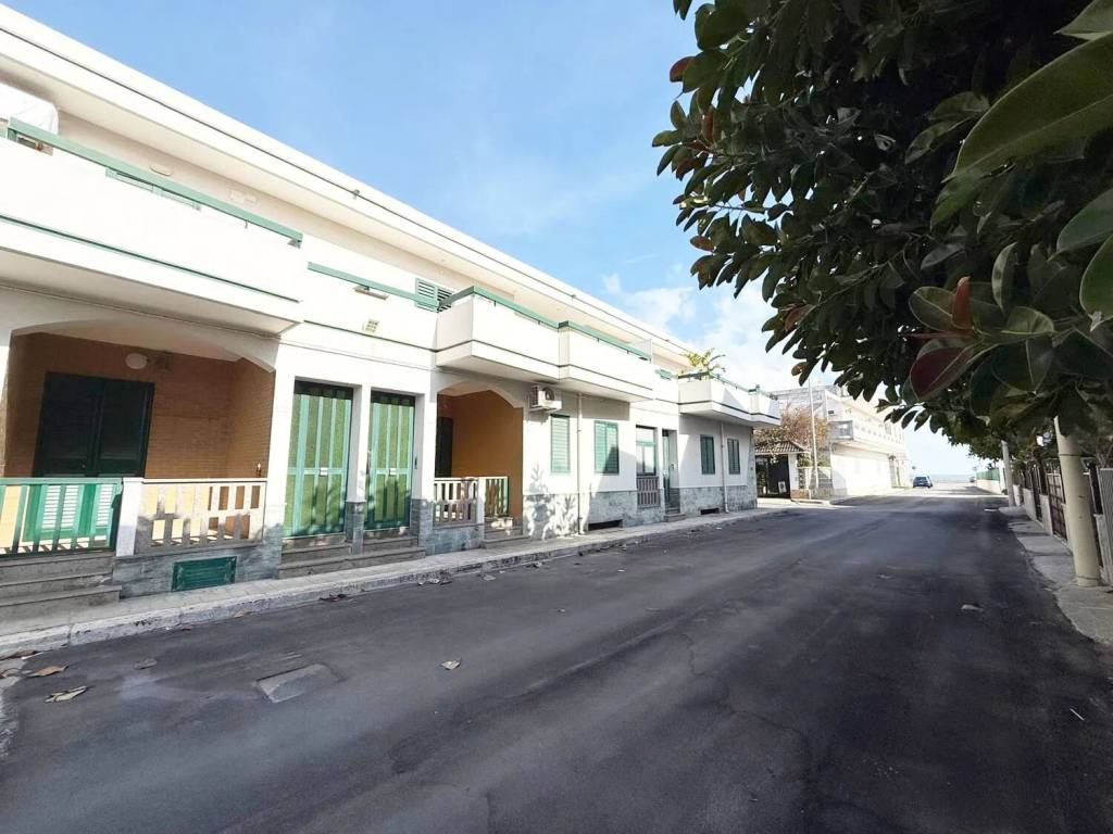 casa indipendente in vendita a Fasano in zona Torre Canne