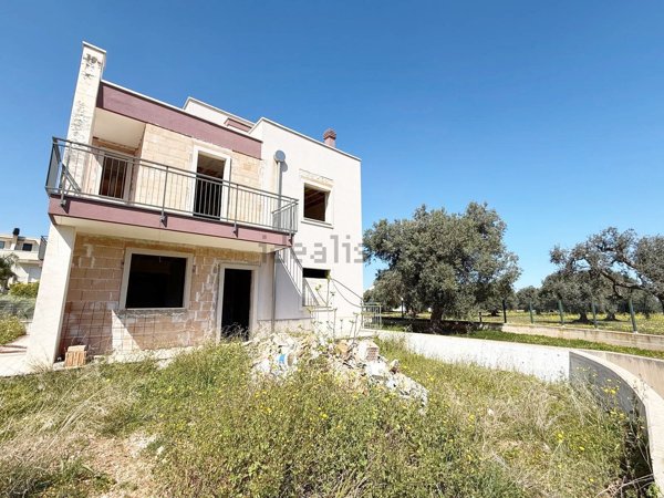 casa indipendente in vendita a Fasano in zona Montalbano