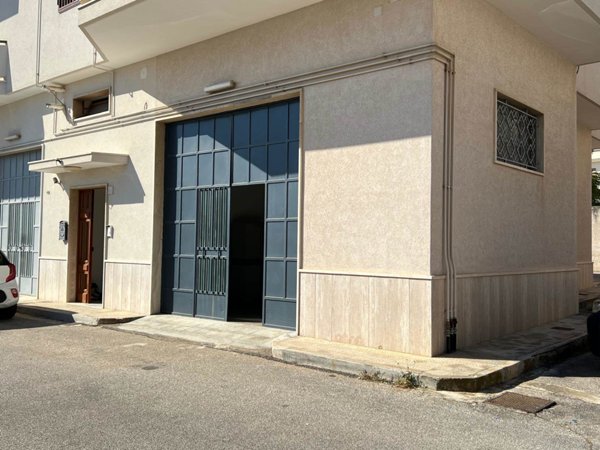 ufficio in vendita a Fasano