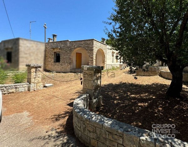 casa indipendente in vendita a Fasano in zona Laureto