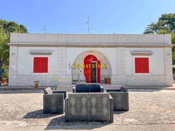 casa indipendente in vendita a Fasano