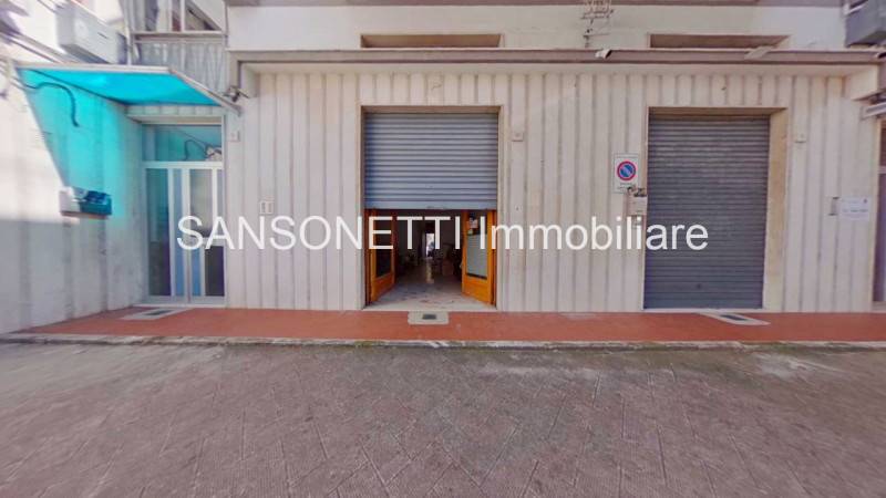 negozio in vendita a Fasano