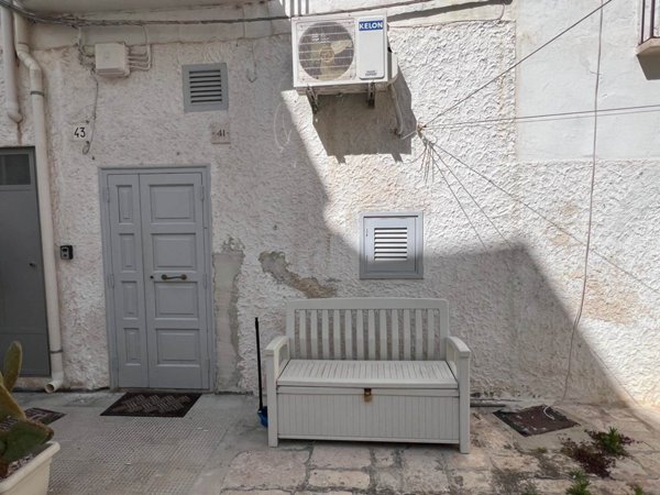 casa semindipendente in vendita a Fasano