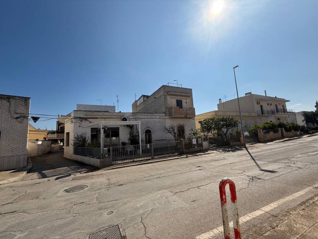 appartamento in vendita a Fasano in zona Montalbano
