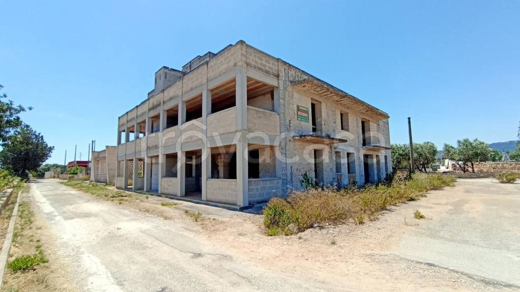 villa in vendita a Fasano in zona Savelletri