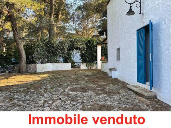 casa indipendente in vendita a Fasano
