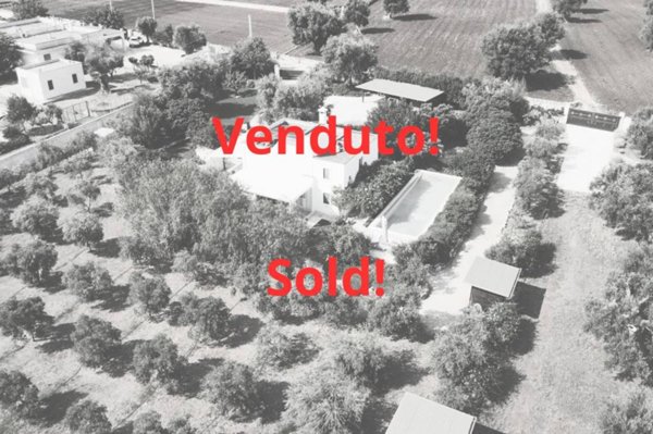 casa indipendente in vendita a Fasano in zona Savelletri