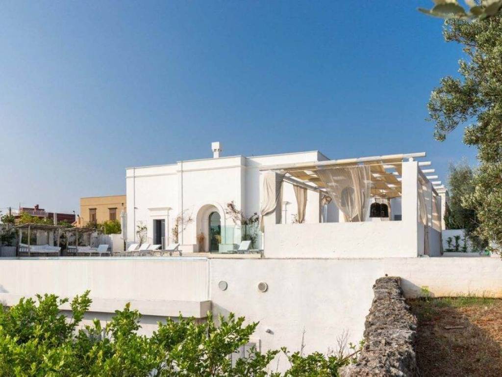 casa indipendente in vendita a Fasano in zona Savelletri