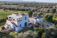 casa indipendente in vendita a Fasano in zona Savelletri