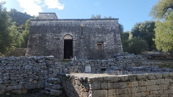 casa indipendente in vendita a Fasano