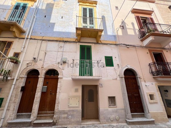 casa indipendente in vendita a Fasano