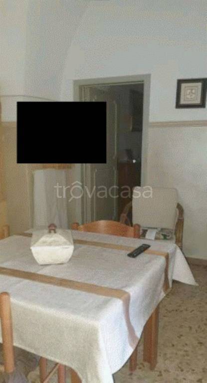 casa indipendente in vendita a Fasano
