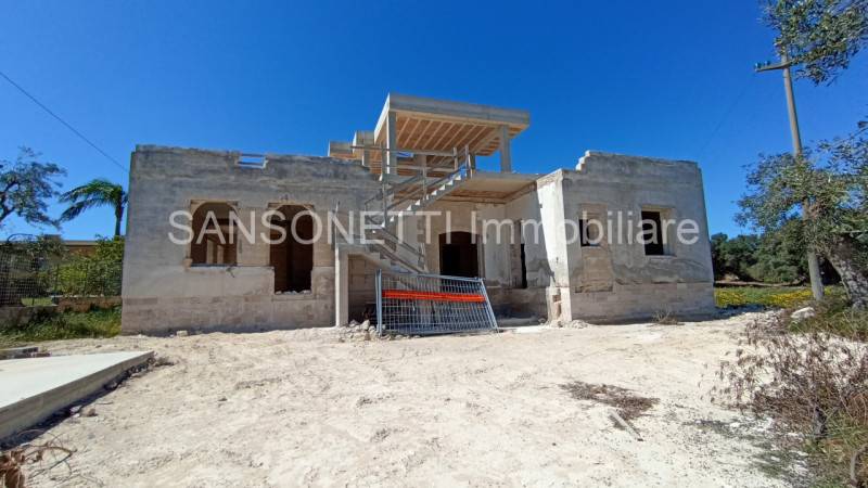 casa indipendente in vendita a Fasano in zona Savelletri