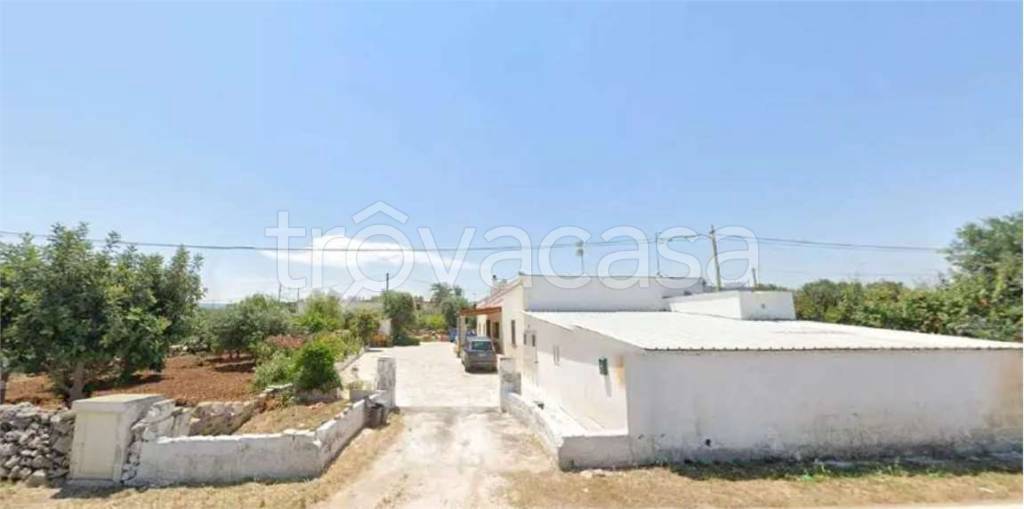 casa indipendente in vendita a Fasano