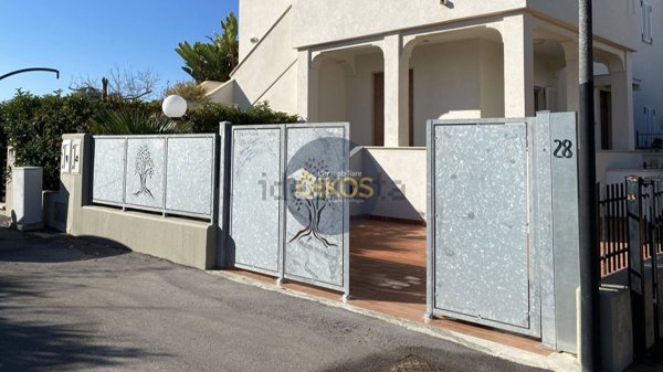 appartamento in vendita a Fasano in zona Torre Canne