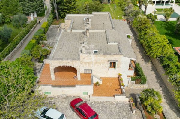 casa indipendente in vendita a Fasano