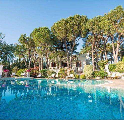 casa indipendente in vendita a Fasano in zona Laureto