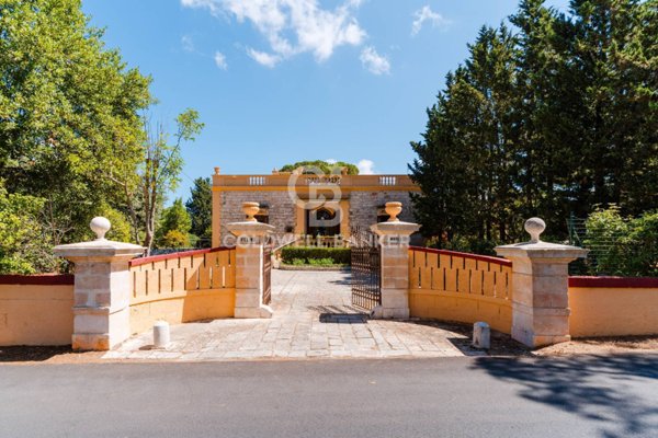 casa indipendente in vendita a Fasano in zona Laureto