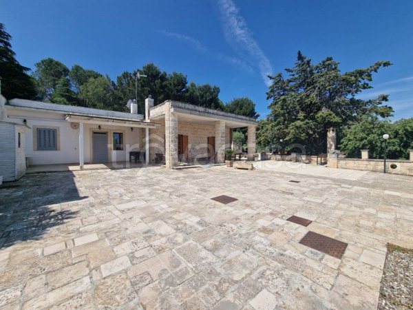 casa indipendente in vendita a Fasano