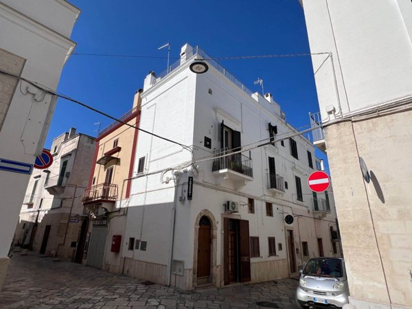 casa indipendente in vendita a Fasano